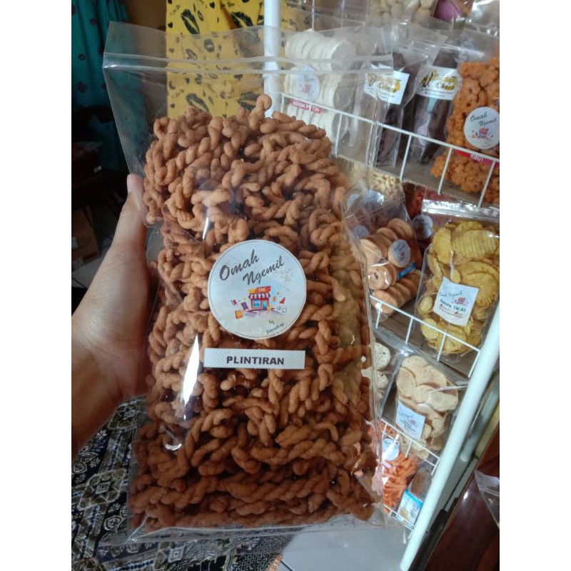 

camilan pelintiran