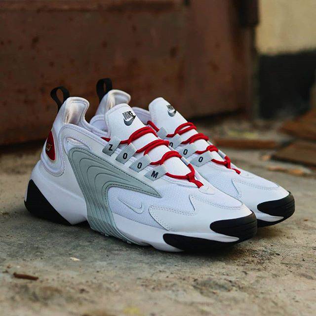 nike zoom 2000k