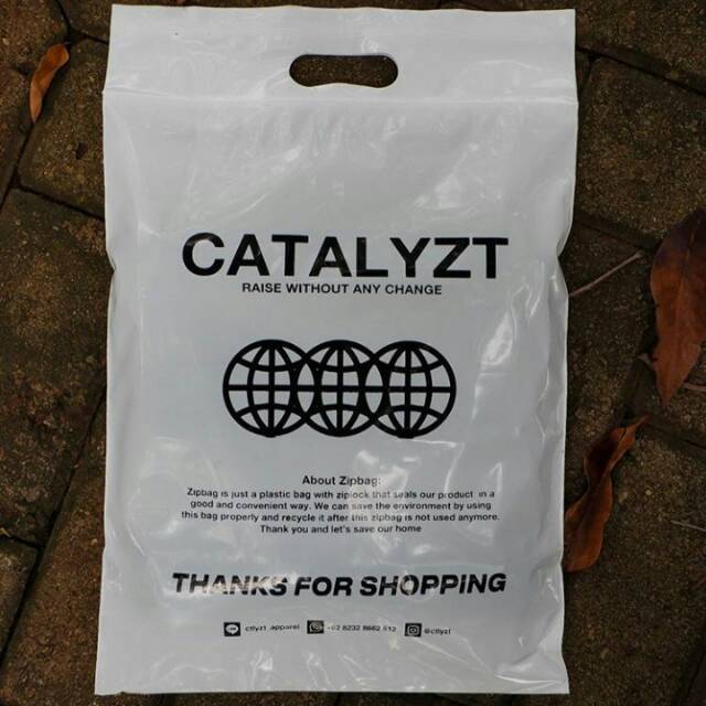 

PACKAGING CLIPBAG PUTIH 30x40 + CETAK DESAIN