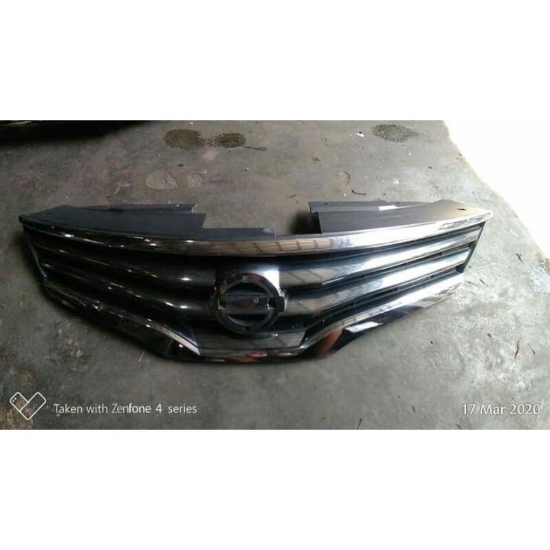 grill  nissan livina 2016