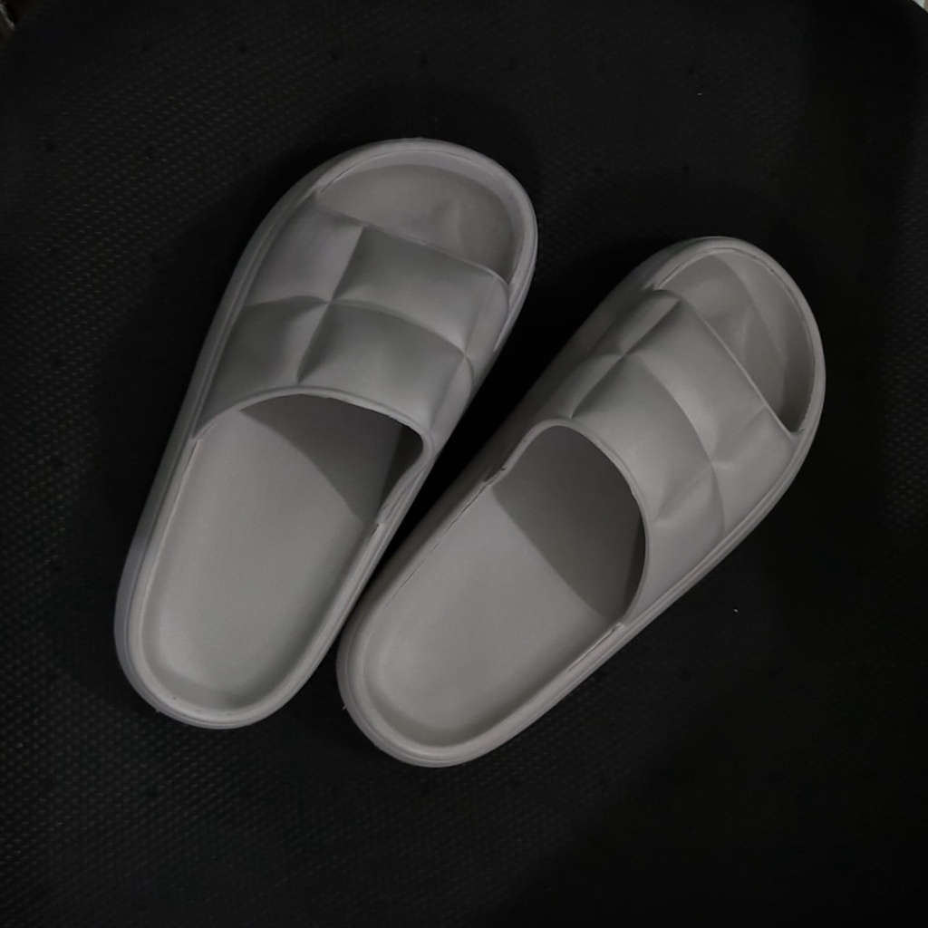✨✨012 SENDAL RUMAH FLIP FLOP SANDAL PREMIUM HNM UNISEX COUPLE SLIP ON ANTI SLIP / SANDAL H&M QUALITED POOL / SANDAL HM WANITA IMPOR BAHAN KARET✨✨-CREAM