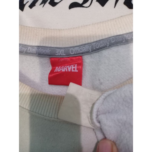 crewneck marvel official tag