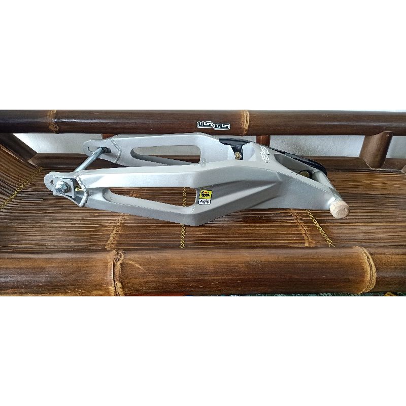 swing arm replika aprilia sxv lislas pnp crf 150l original LISLAS