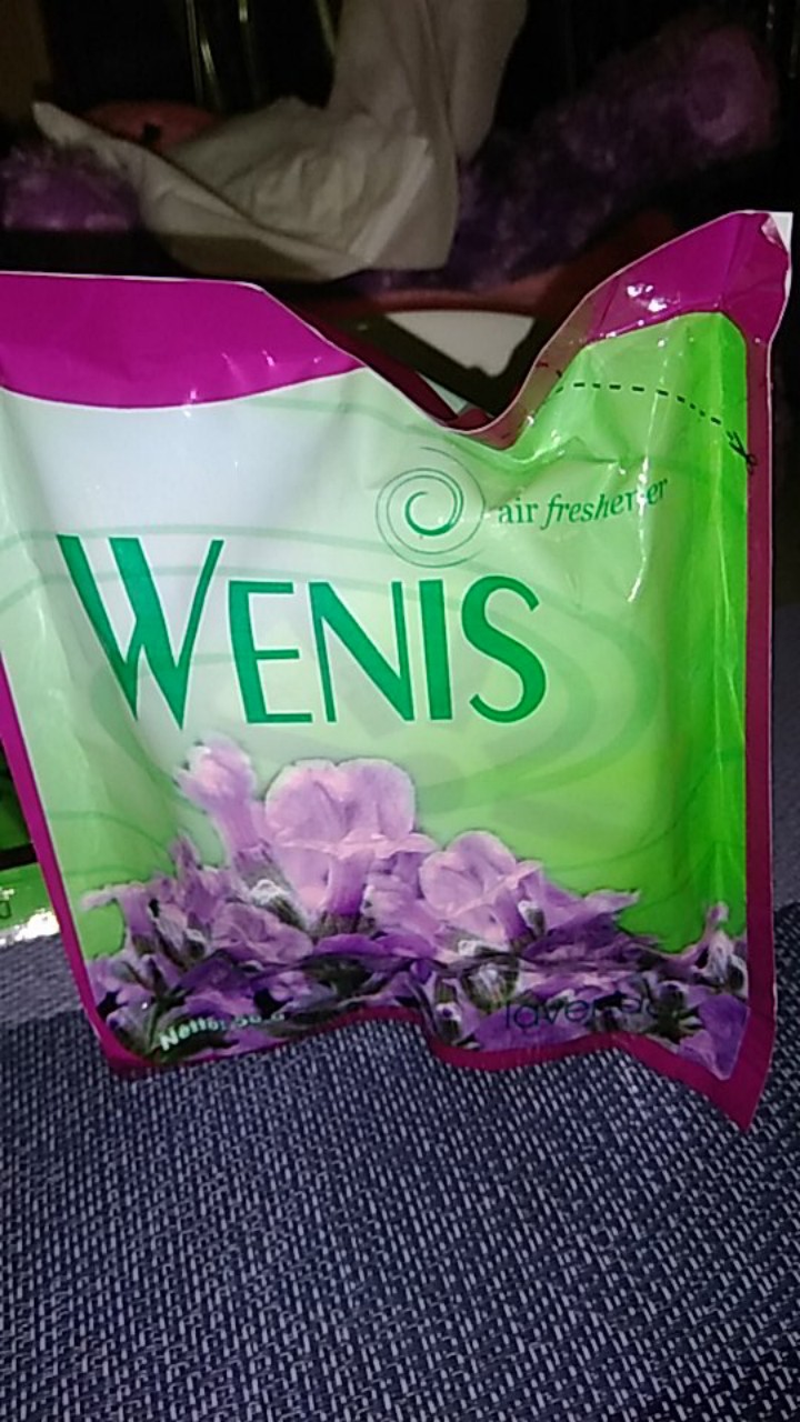 Wenis Pengharum Ruangan ( Lavender )