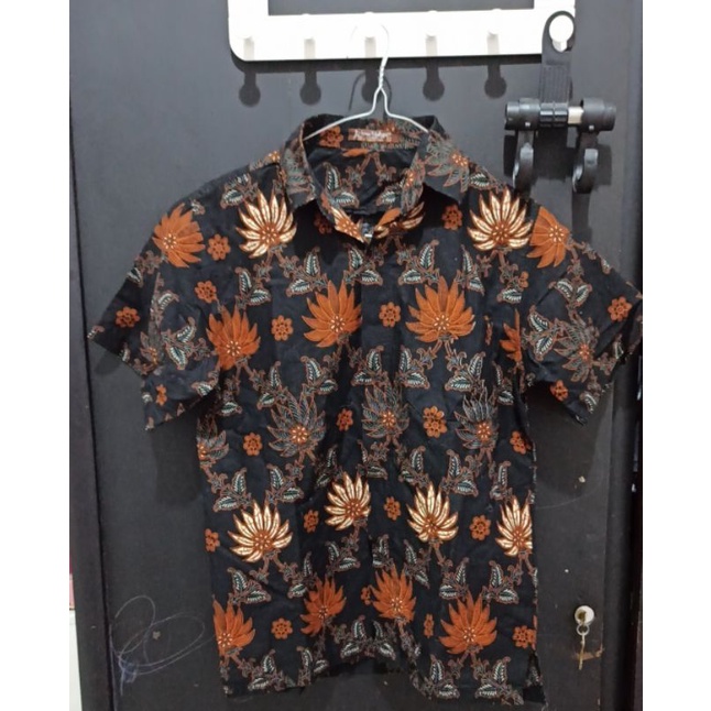 Preloved batik anak laki-laki Krisna Wahyu size 12y