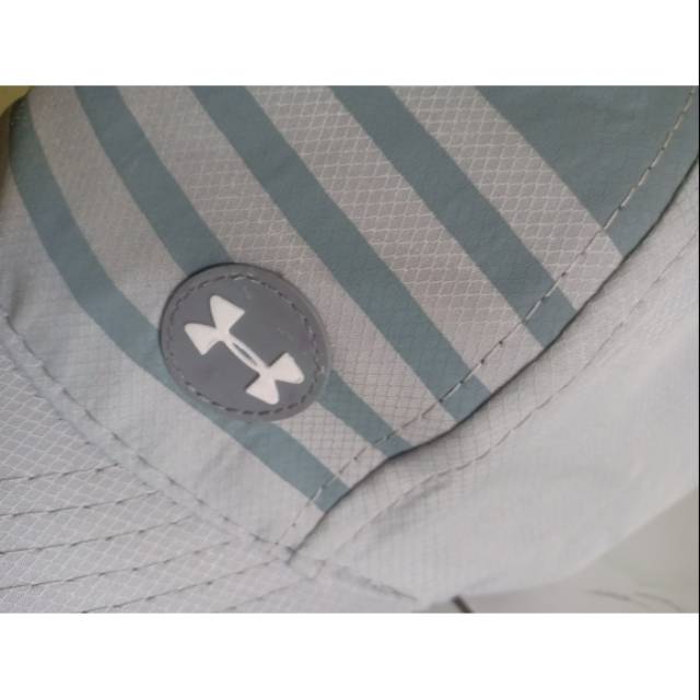 TOPI BASEBALL IMPORT UNDER ARMOUR Garis Brand Series Silver Grey