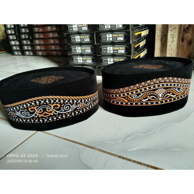 peci songkok batik