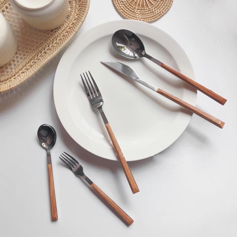 paket lengkap sendok garpu stainless korea wood grain handle kayu / cutlery set spoon fork knife steak tea spoon tea fork / sendok garpu sendok teh pisau steak garpu kecil gagang kayu