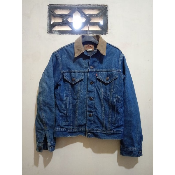 jaket Levis second