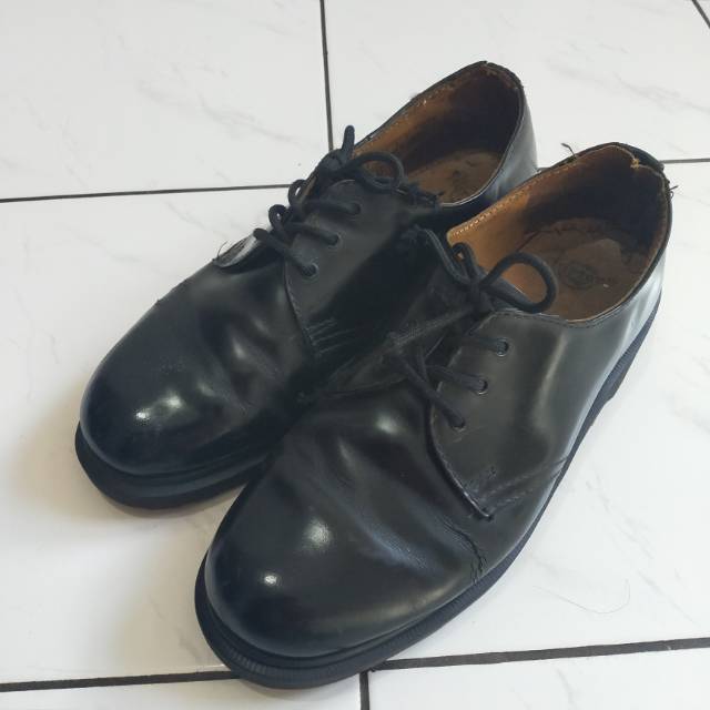 Sepatu Dr. Martens Original - Bekas