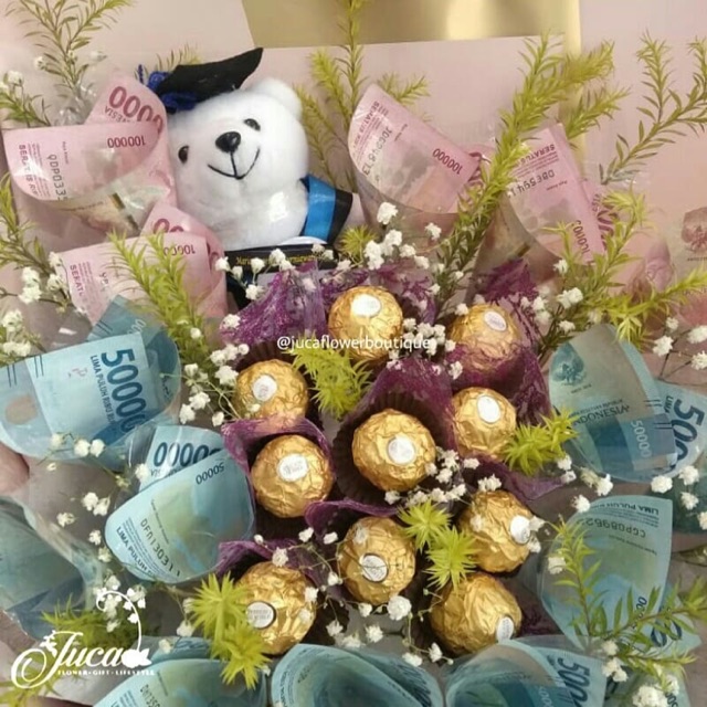 Coklat money bouquet fresh flower