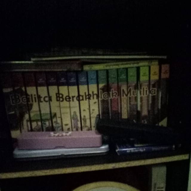 Buku Balita Berakhlak Mulia