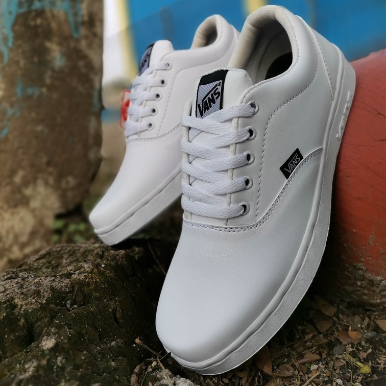 Sepatu Pria Sneakers Sepatu Pria keren Buat Gaya Sepatu Putih Pria