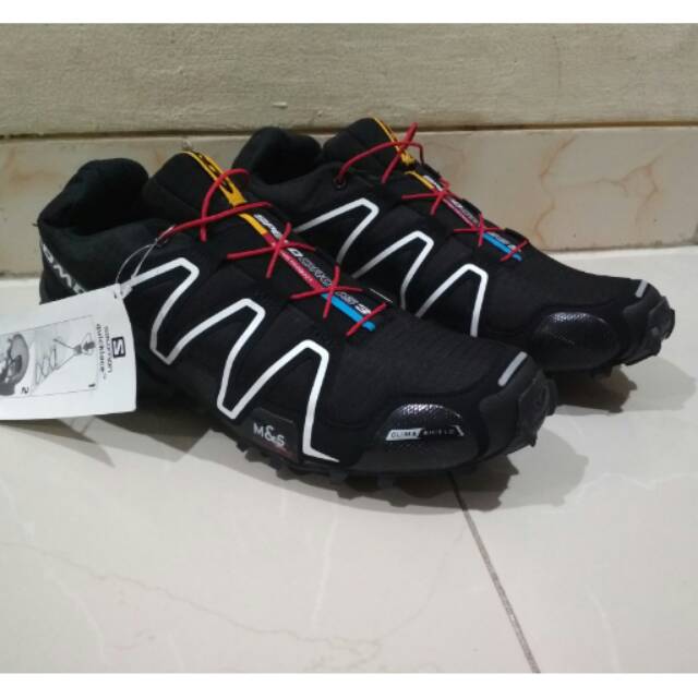 SEPATU SALOMON SPEEDCROSS MAN