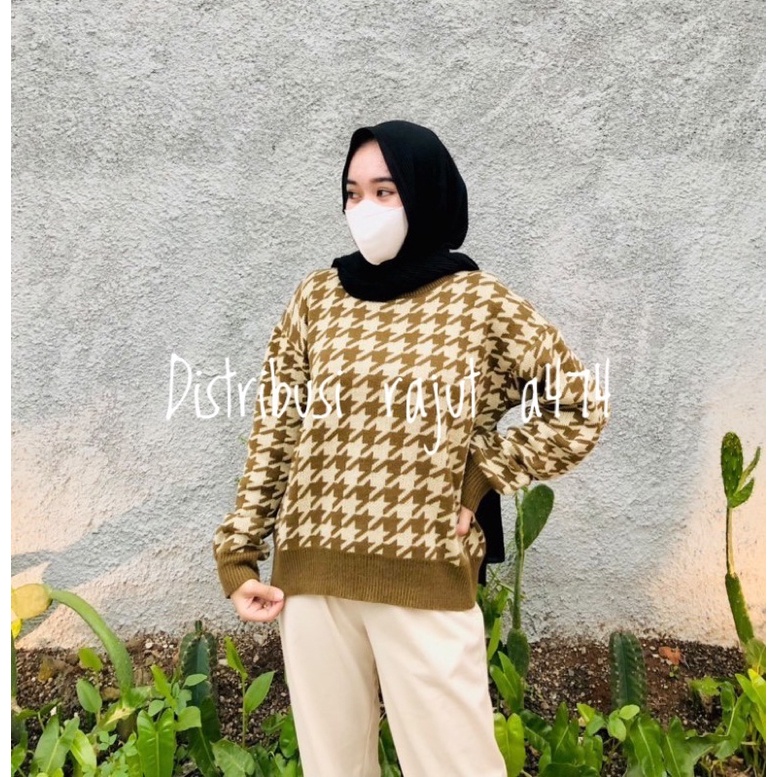 SWEATER RAJUT VINTAGE MOTIF BATIK ATASAN WANITA LENGAN PANJANG