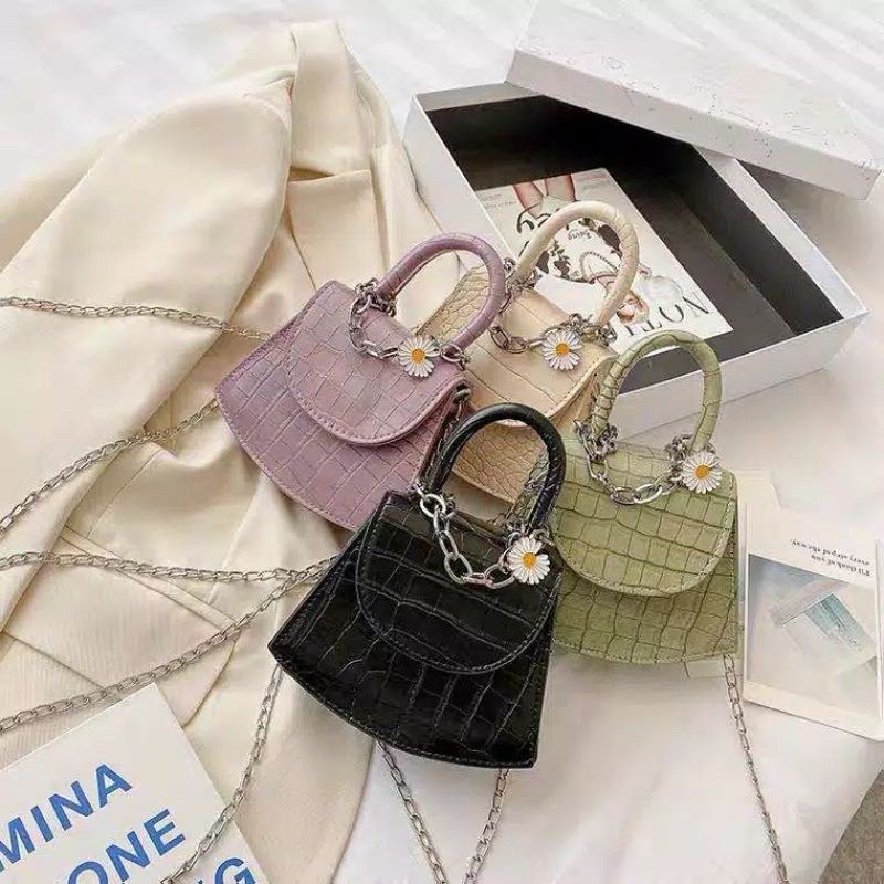 batam - tas selempang wanita daisy