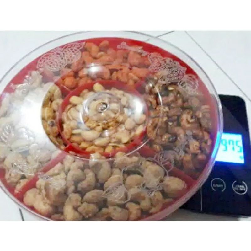 

Kacang mede sekat 5 premium/kacang mede aneka rasa/kacang mede tray /kacang mede toples sekat 5