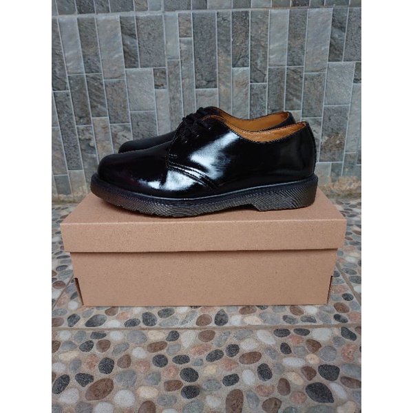 dr. martens 1461pw black smooth