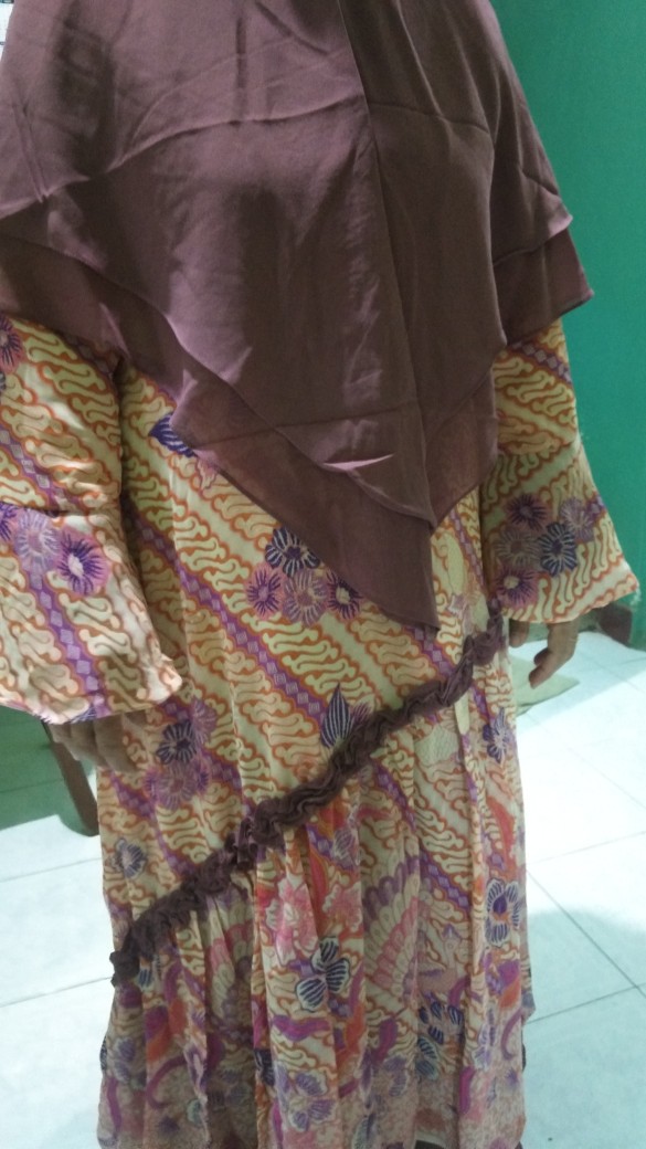 Shabiyan 01 Gamis Ceruty Batik Set Khimar
