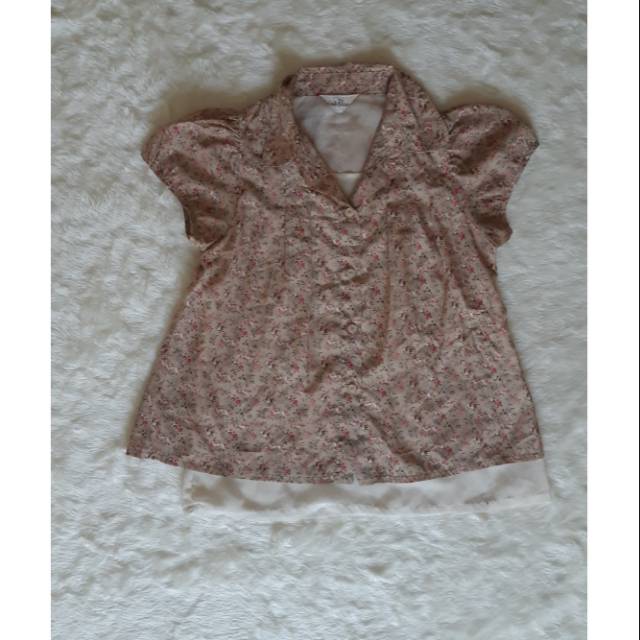 (PRELOVED) ATASAN BUNGA BUNGA