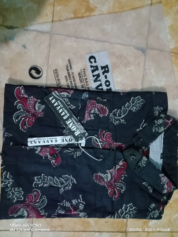 Hem Kemeja Batik Pria Slim Fit Modern Mewah Kualitas Top D640