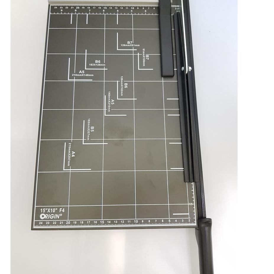 

Update - ALAT PEMOTONG KERTAS PAPER CUTTER UKURAN F4 MERK ORIGIN 한