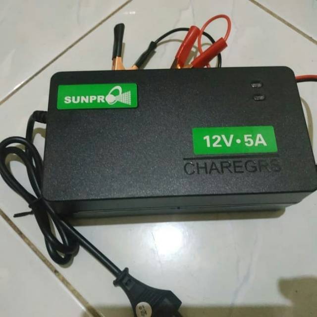 Charger Accu12 volt  5A Sunpro- Charger aki 12V output 5A Bisa Cas Sampai 80Amp