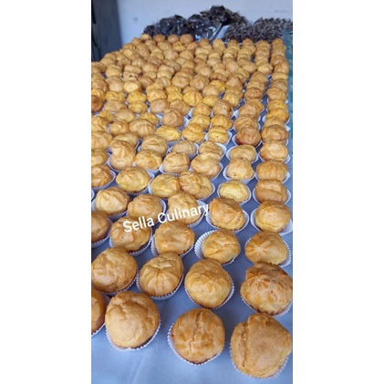 

Kue Soes Besar 10 pc atau suzen Mini 3pkt( 21 pc)