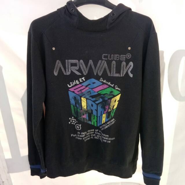airwalk sweater