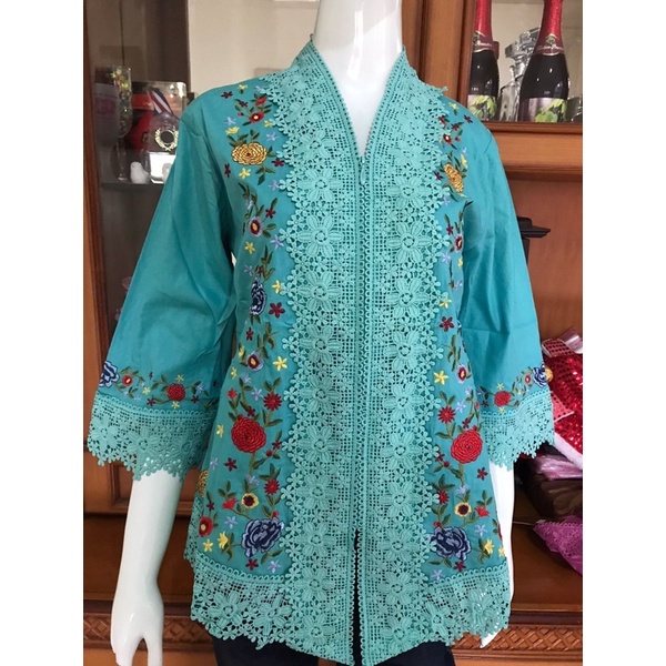 kebaya alexuez size s bordir timbul kombinasi brukat premium/size kecil 0994