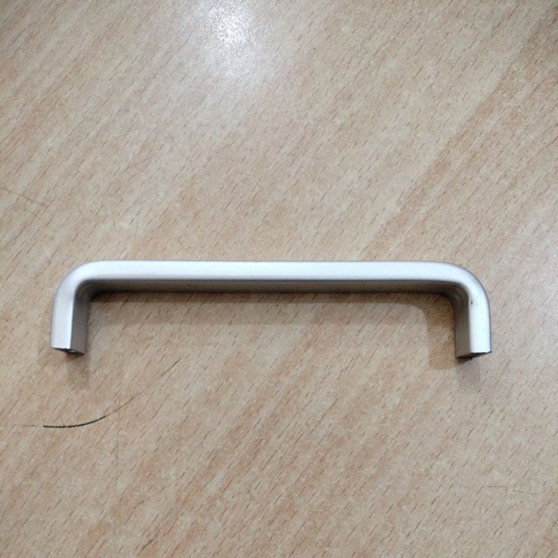 handle lemari / tarikan pintu lemari / gagang pintu lemari