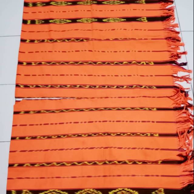 Tenun Alor NTT (orange)