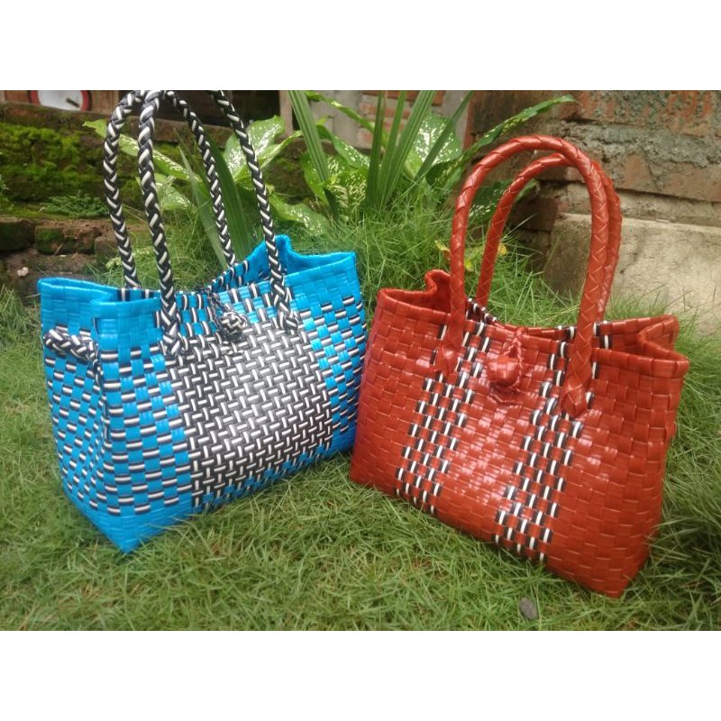 Tas jali jali motif ukuran patty bag L