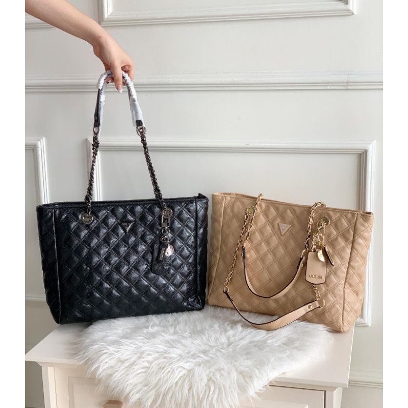 TOTE BAG GUESS - TAS TOTE GUESS - GUESS QUILTED TOTE BAG