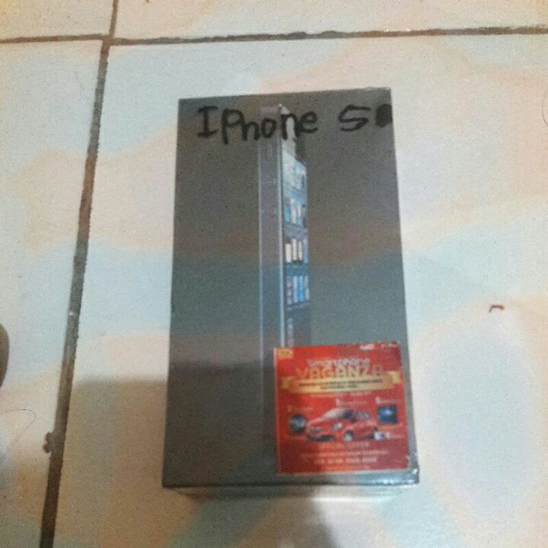 Kardus bekas hp apple 5 16gb