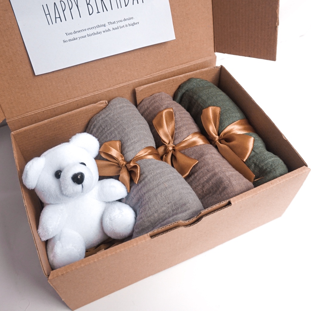 Hampers Ulang Tahun Cewek / Hampers Hijab/ Hadiah Ulang Tahun / Kado Cewek / Hijap Crincle