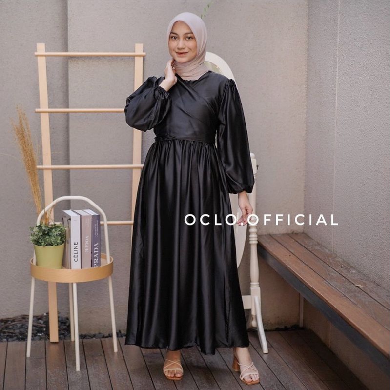 Lextia dress by Oclo