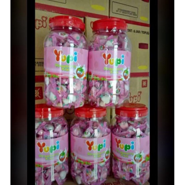 

Yupi Strawberry Kiss Toples