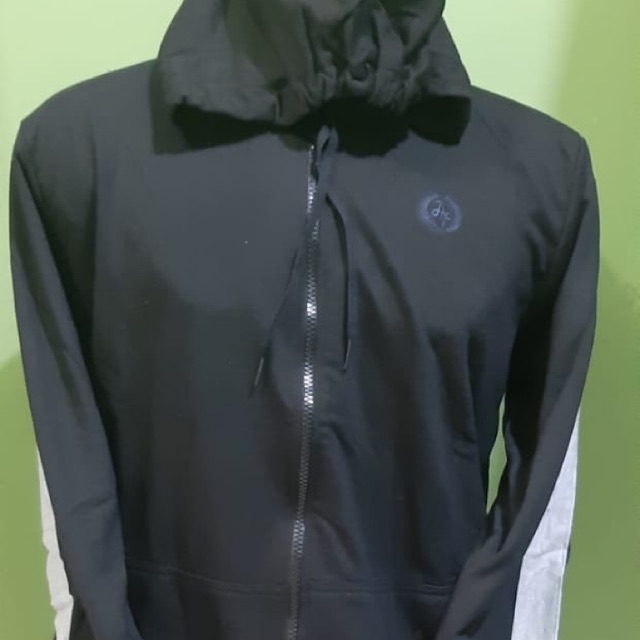 Sweater dengan brand arizona