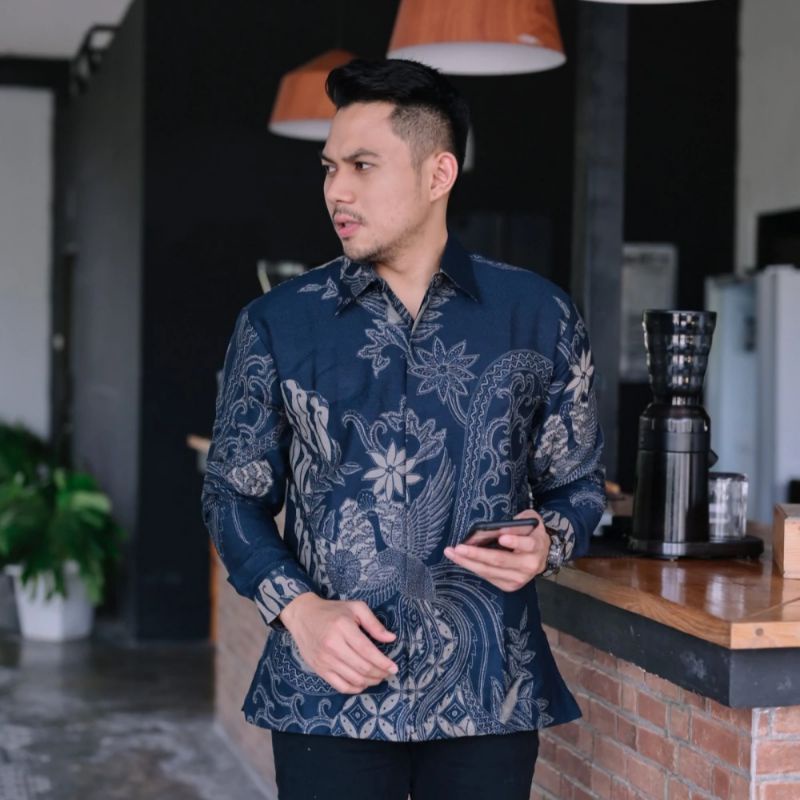 SELING NAVY Kemeja Batik Pria Modern Lengan Panjang Full Furing Katun Halus Solo - Baju Batik Pria Biru Navy Seragam Kerja Kantor