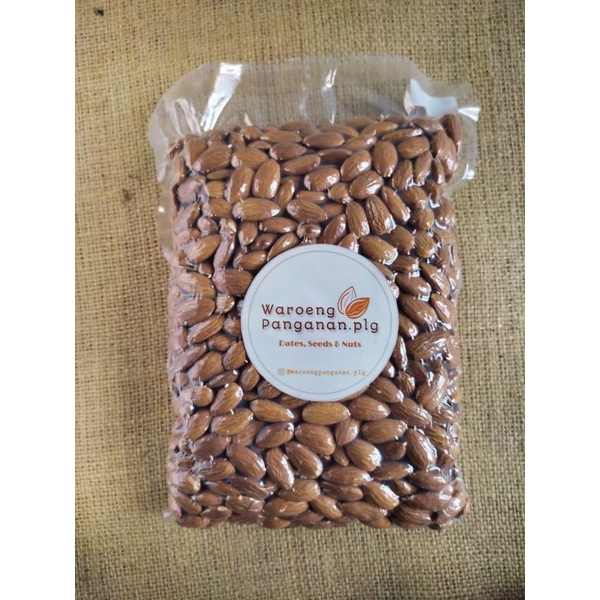 

Roasted Alomnd / Kacang Almond Panggang 1kg