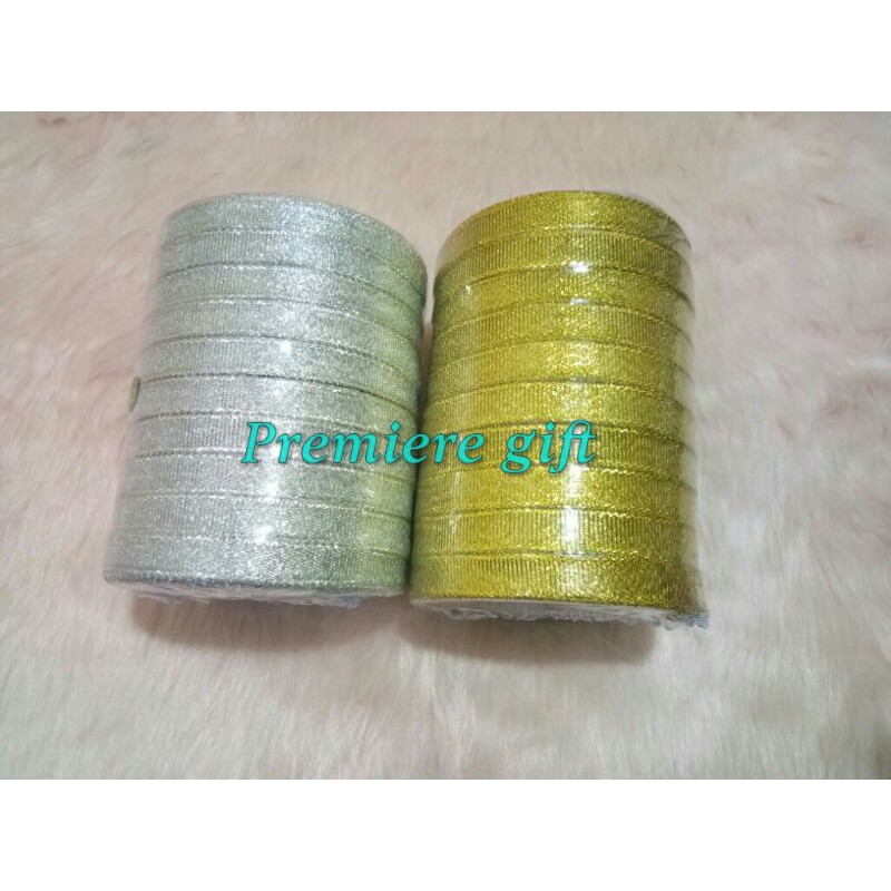 

pita gold silver ukuran 3/8 inch (1 cm)
