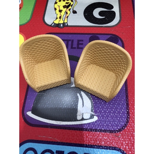 kursi sofa kursi rotan teras ala Sylvanian preloved