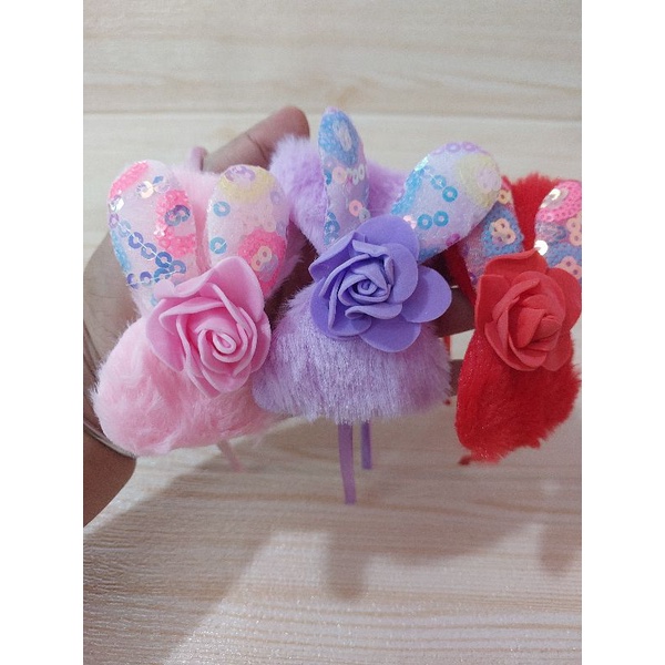 BANDO PITA BONEKA BULU