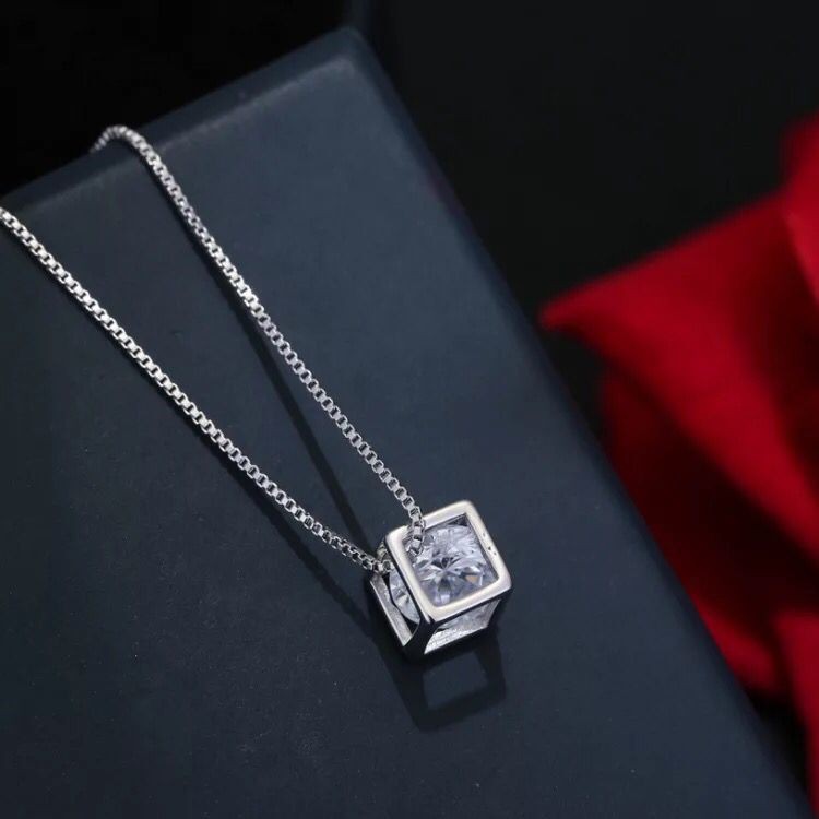 Kalung Sterling Silver 925 Dengan Liontin Kubik Zirkonia Untuk Wanita