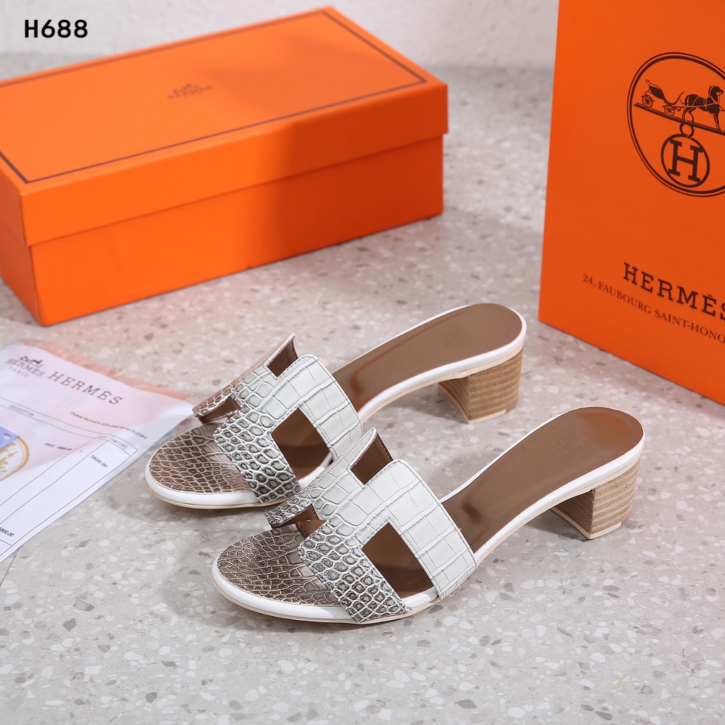 Matte Sandals H688