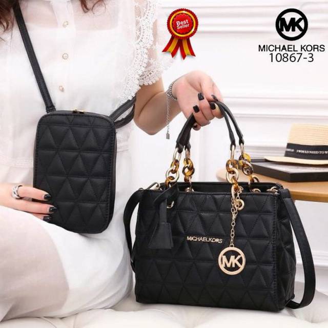 Michael kors Cyntia 2in1 With Sling Bag Togo Leather Hardware Gold (10867-3)