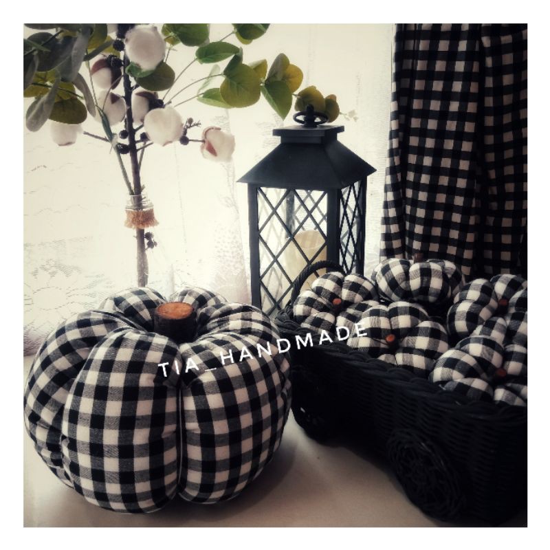 PUMPKIN / BANTAL PUMPKIN /HIASAN MEJA
