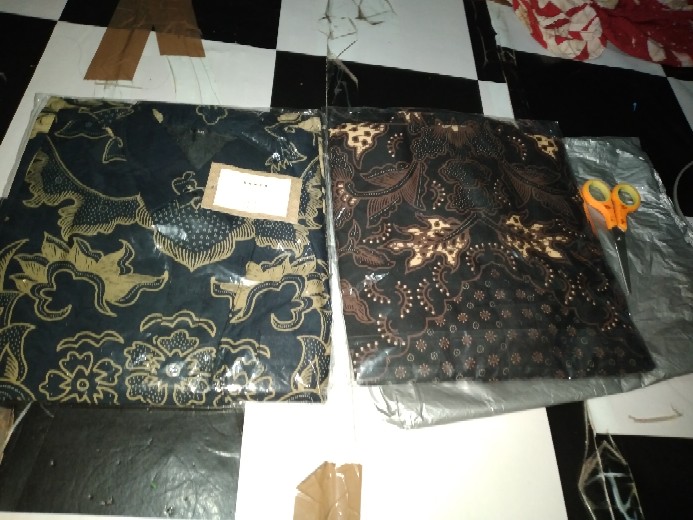 Perwira Pendek Kemeja Batik Pria Full Furing Bahan Katun Sragenan