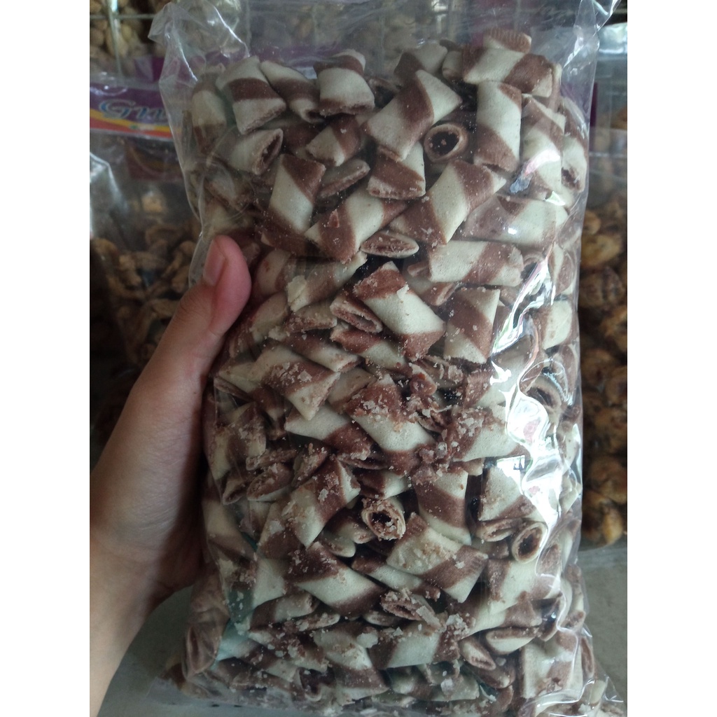 

PROMO ASTOR BANTAL MINI RASA COKLAT MAKANAN RINGAN ENAK CEMILAN TERMURAH